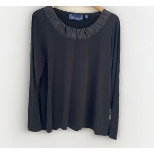 Susan Graver Liquid Knit Top Women's 1X Black Satin Pleated Neckline Stretch USA